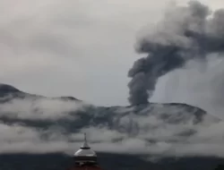 Mahyeldi: Jauhi Radius 4,5 Km dari Kawah Marapi