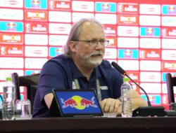 Pelatih Filipina Minta Dukungan Suporter Vietnam untuk Kalahkan Indonesia