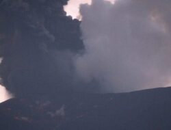 PVMBG, Gunung Marapi Erupsi Dua Kali dalam Sehari