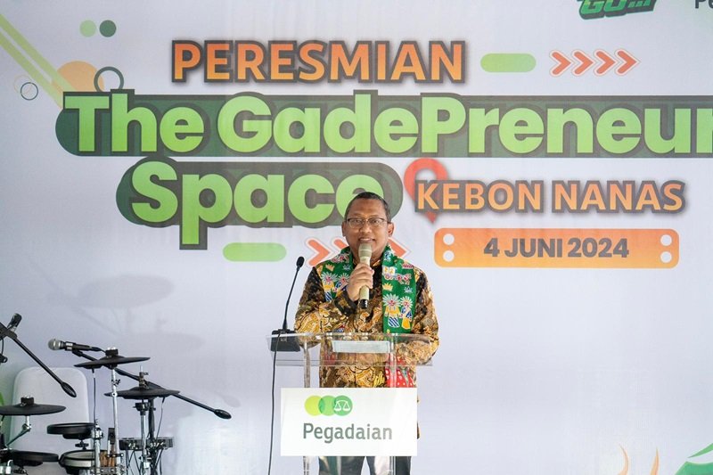 Direktur Utama Pegadaian Damar Latri Seatiawan dalam peresmian The GadePreneur Space di Kebon Nanas, Jakarta Timur.