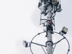 Pemadaman Listrik Timpa Sumatera, PLN dan Telkomsel Berjuang Pulihkan Layanan