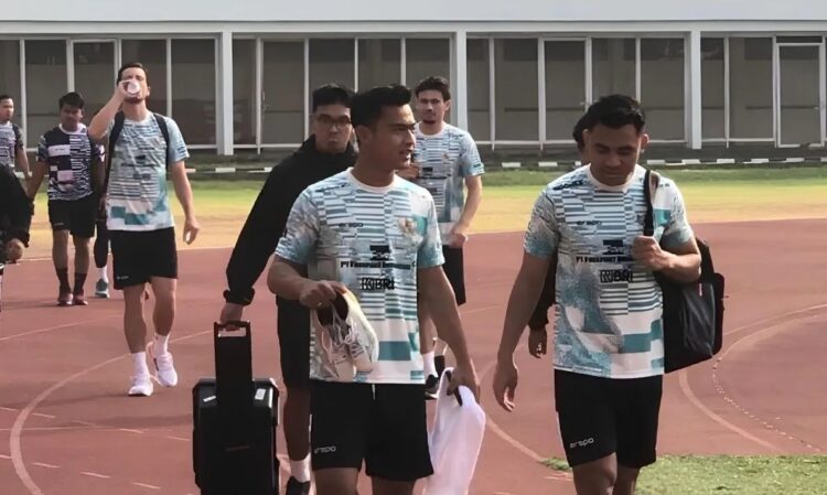 Bek Timnas Pratama Arhan