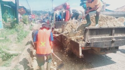 Mahyeldi Umumkan Pembatasan Kendaraan Berat di Jalur Padang-Bukittinggi