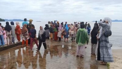 Tragedi di Pulau Mursala, Speedboat Terbalik, Dua Korban Meninggal