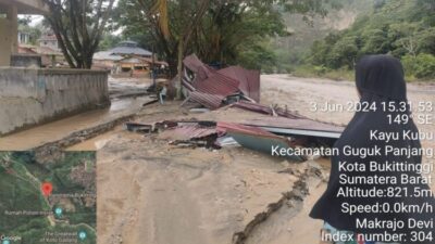 Sungai Ngarai Sianok Meluap, Warga Panik di Bukittinggi