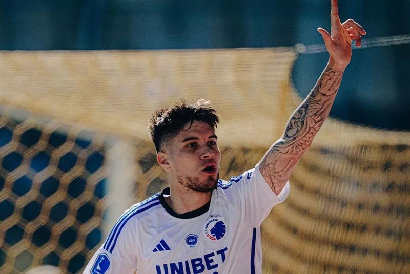 Kevin Diks merupakan salah satu pemain keturunan tambahan yang wajib didatangkan oleh Timnas Indonesia.