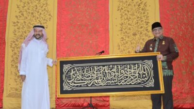 Penjabat Wali Kota Padang Terima Kunjungan Keluarga Syekh Ahmad Khatib