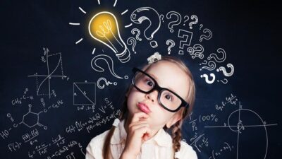 Meningkatkan IQ Anak dengan Kegiatan Membaca dan Bermain