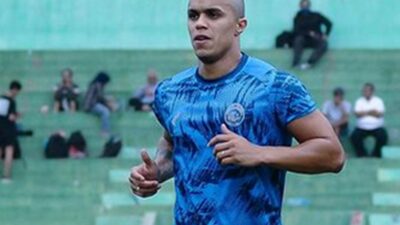 Joel Cornelli; Pemain Asing Arema FC Masih Perlu Adaptasi Fisik