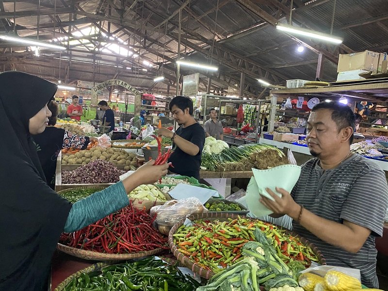Luhut Ungkap Temuan Varietas Baru Cabai.