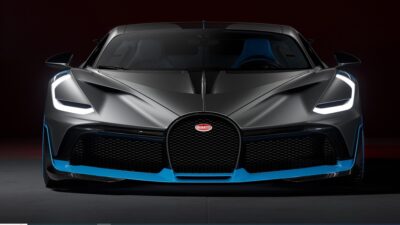 Harga Bugatti Divo di luar negeri mencapai ratusan miliar jika dikonversi ke dalam rupiah.
