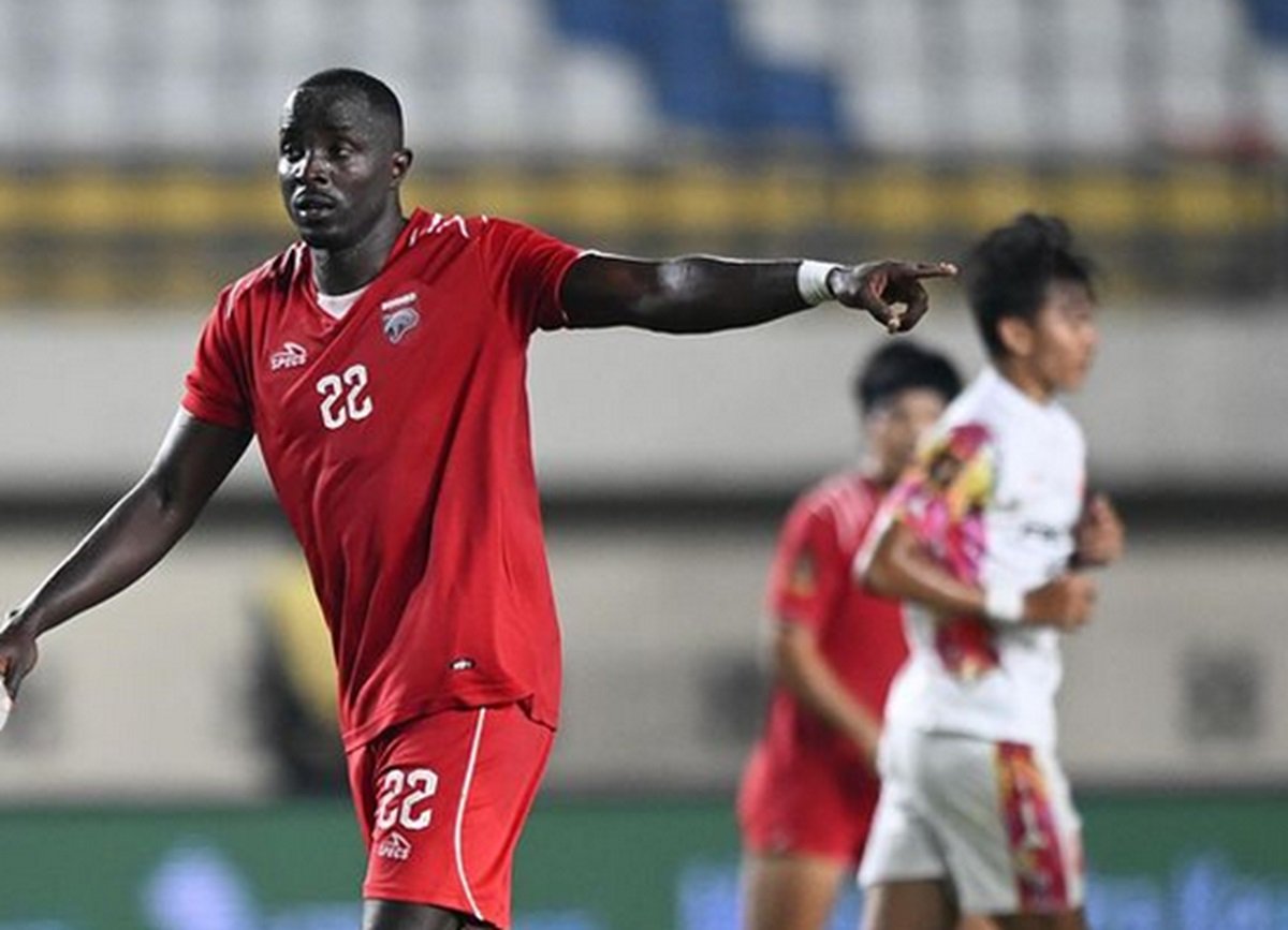 Christophe Nduwarugida kala membela Borneo FC.