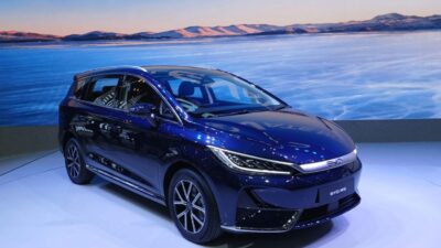 PT BYD Motor Indonesia memamerkan salah satu produk terbaiknya M6 di GIIAS 2024