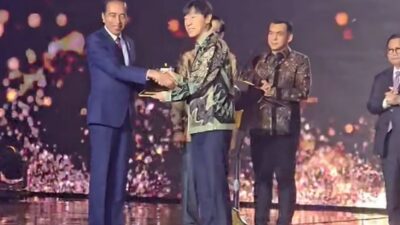 Shin Tae-yong mendapatkan golden visa dari presiden Jokowi.