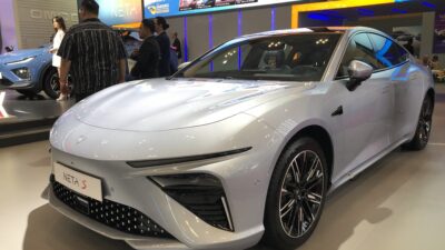 Dereta mobil setir kiri mejeng di GIIAS 2024.