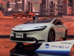 Toyota Prius PHEV Hadir di GIIAS 2024, Siap Tempuh 1.200 Km