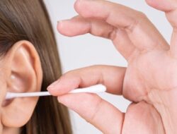 Jangan Terlalu Sering Bersihkan Telinga, Wajah, dan Area Lain Ini