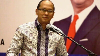 Dikabarkan Jadi Menteri Investasi, Istana: Rosan di Eropa.