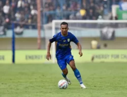 Robi Darwis Akan Tinggalkan Persib Bandung untuk Bergabung dengan Piala Panglima TNI 2024