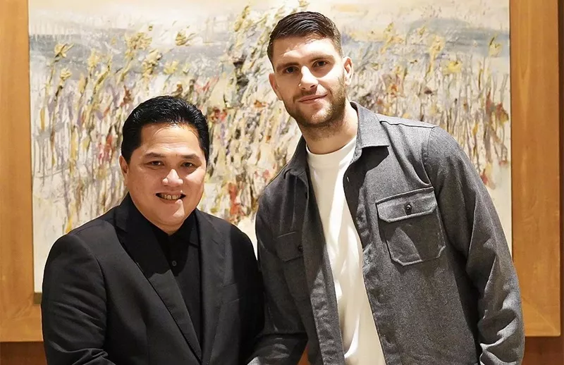 Ketum PSSI, Erick Thohir dan Maarten Paes