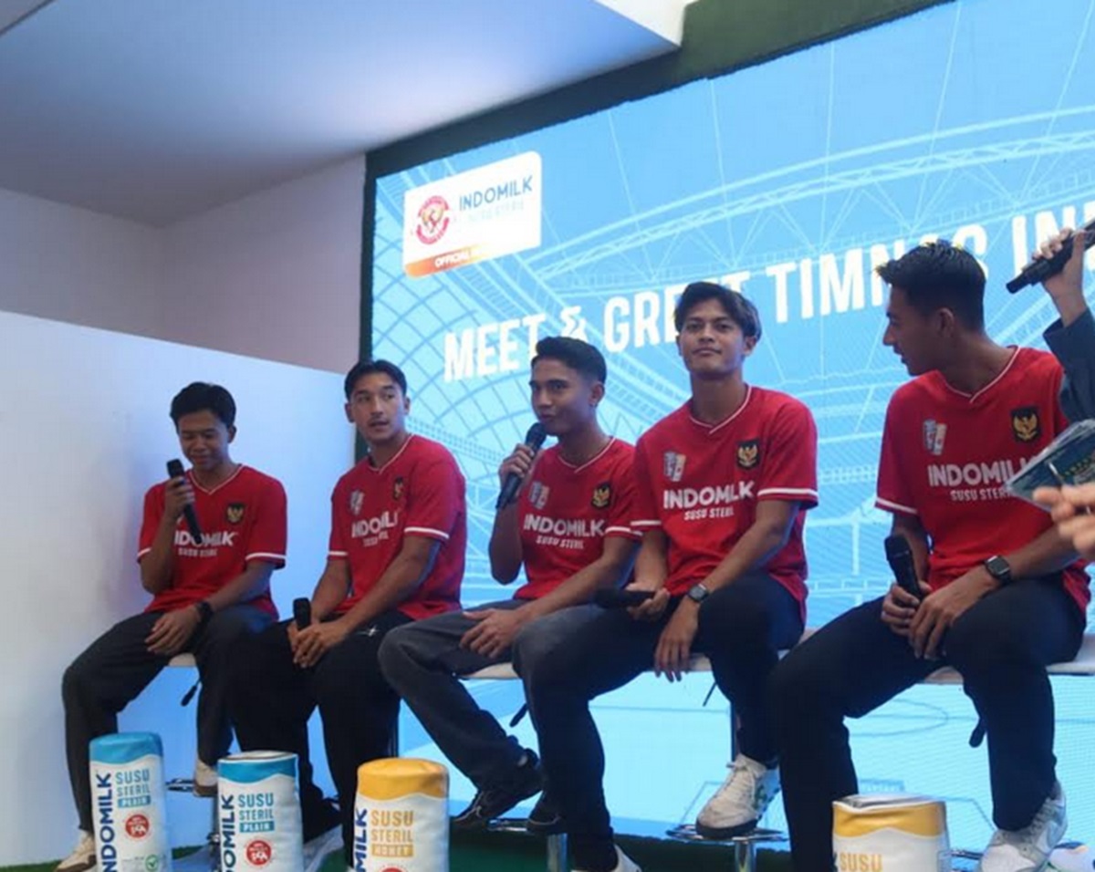 Marselino Ferdinan dan para pemain Timnas Indonesia di Jakarta Fair Kemayoran 2024.