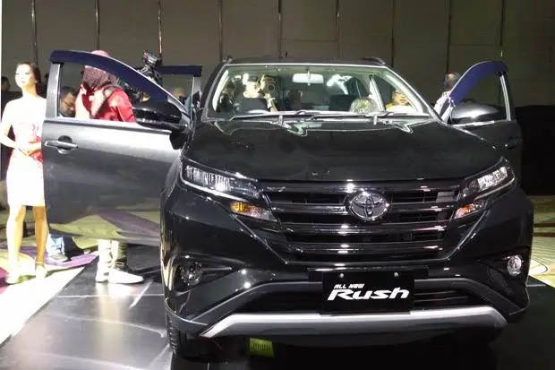 Segini pajak mobil Toyota Rush.