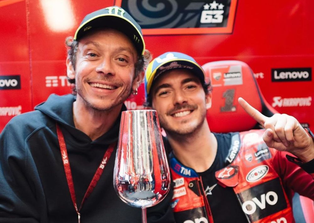 Valentino Rossi menyebut Ducati pengkhianat gara-gara pilih Marc Marquez dampingi Francesco Bagnaia