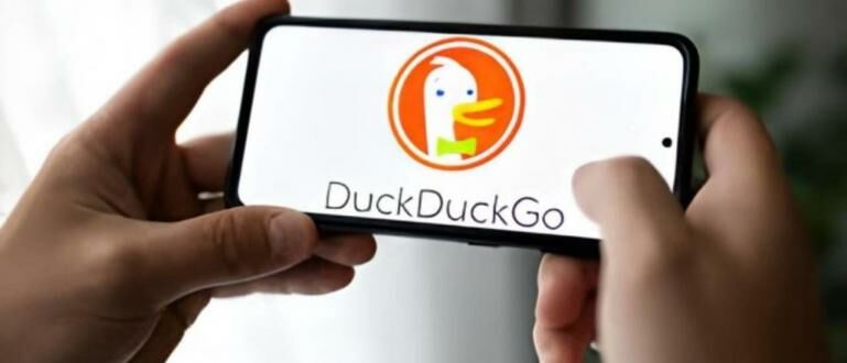 DuckDuckGo