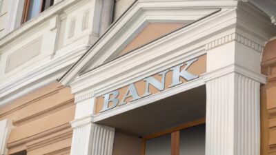 40 bank di China bangkrut dalam sepekan