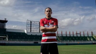 Jordy Wehrmann kini membela Madura United.