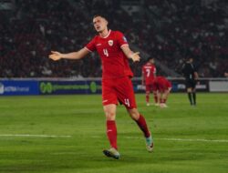 Jay Idzes Harus Menunda Debutnya di Liga Italia Akibat Akumulasi Kartu Kuning