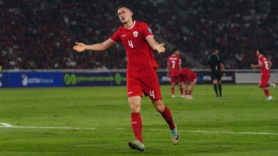 Jay Idzes Harus Menunda Debutnya di Liga Italia Akibat Akumulasi Kartu Kuning