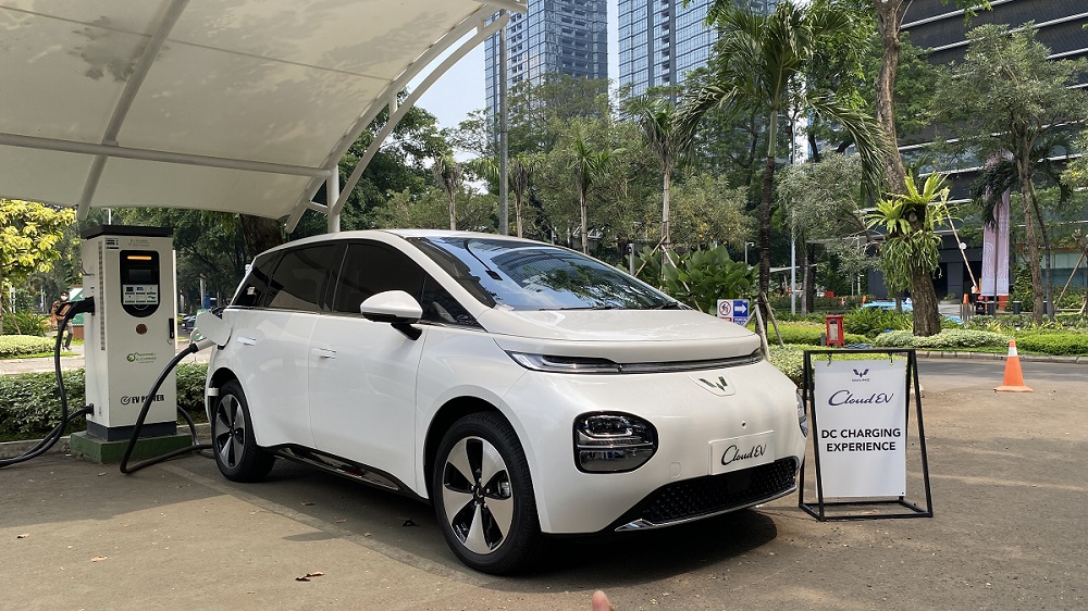 Wuling bangun DC charging GB/T, bisa cas gratis.