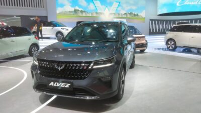 Pajak mobil Wuling Alvez EX dan Toyota Raize, manakah yang lebih murah?