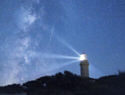 Hujan Meteor Perseid Capai Puncak di Malam Agustus