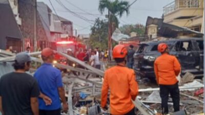 Cengkareng, Ledakan Gas Hancurkan Rumah dan Mobil