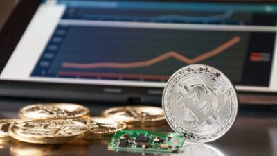 Kapan uang digital ditemukan