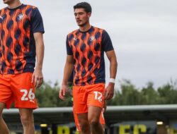Elkan Baggott Terus Berkembang di Blackpool FC, Pelatih Ipswich Berikan Dukungan
