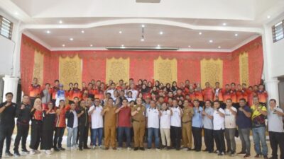 Andree Harmadi Algamar Lepas Kontingen Padang ke PON XXI