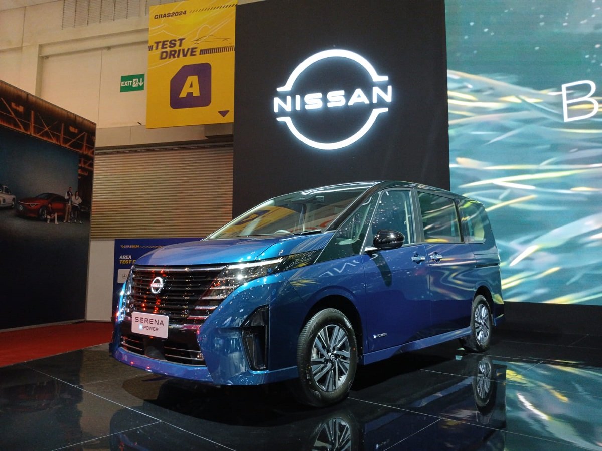 Harga Serena hybrid bakal naik, ini kata Nissan.