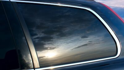 Kaca Film Modern, Terang Tetap Dingin