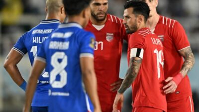 Duel Sengit di Babak Pertama Final Piala Presiden, Borneo FC dan Arema FC 0-0