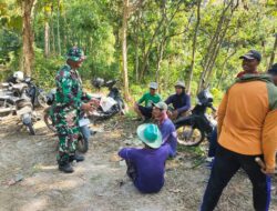 Jalin Kedekatan, Satgas TMMD Kodim 0720 Rembang Komsos Dengan Warga