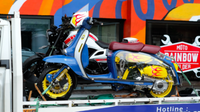 Adega Anggayasta, Pelopor Modifikasi Skuter Meriah