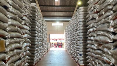 Bergabung dengan Perum Bulog, Lowongan Staf Pelaksana untuk Semua Lulusan