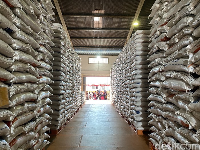 Foto: Gudang Perum Bulog Kaltimtara di Kota Balikpapan.