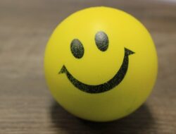 Cara Menjaga Kebahagiaan, Hindari 7 Kebiasaan Ini