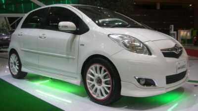 Panduan Harga Mobil Bekas Toyota Yaris Bakpao dari Tahun ke Tahun