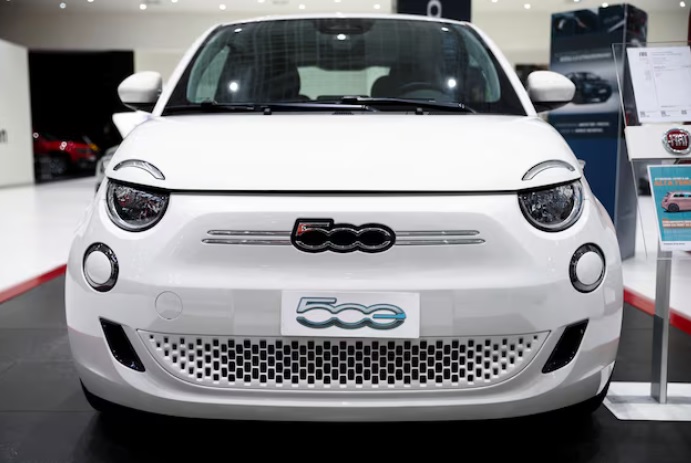 Mobil listrik Fiat 500
