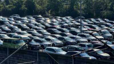 Penjualan mobil di Eropa sentuh titik terendah dalam 3 tahun, mobil listrik anjlok 44%.